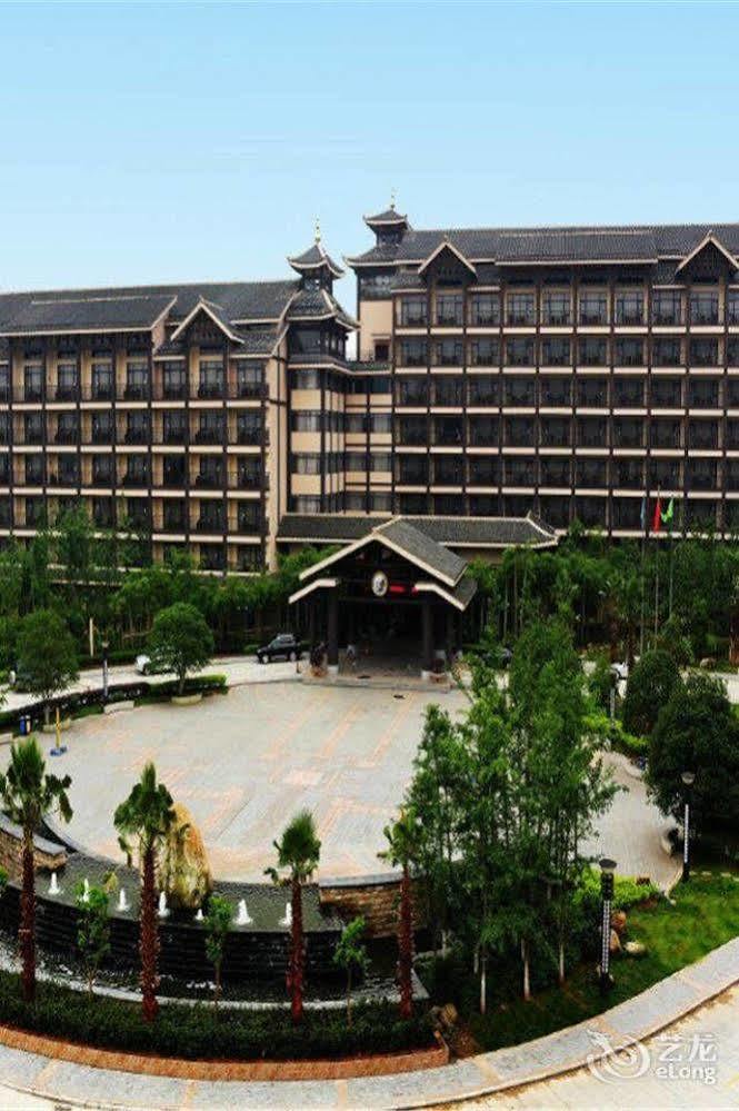 Liuzhou Sanjiangxian Dongxiangguo Hotel Extérieur photo