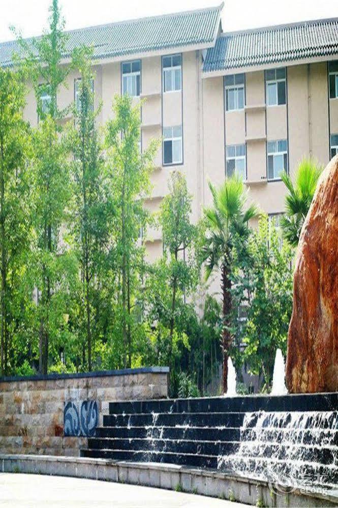 Liuzhou Sanjiangxian Dongxiangguo Hotel Extérieur photo