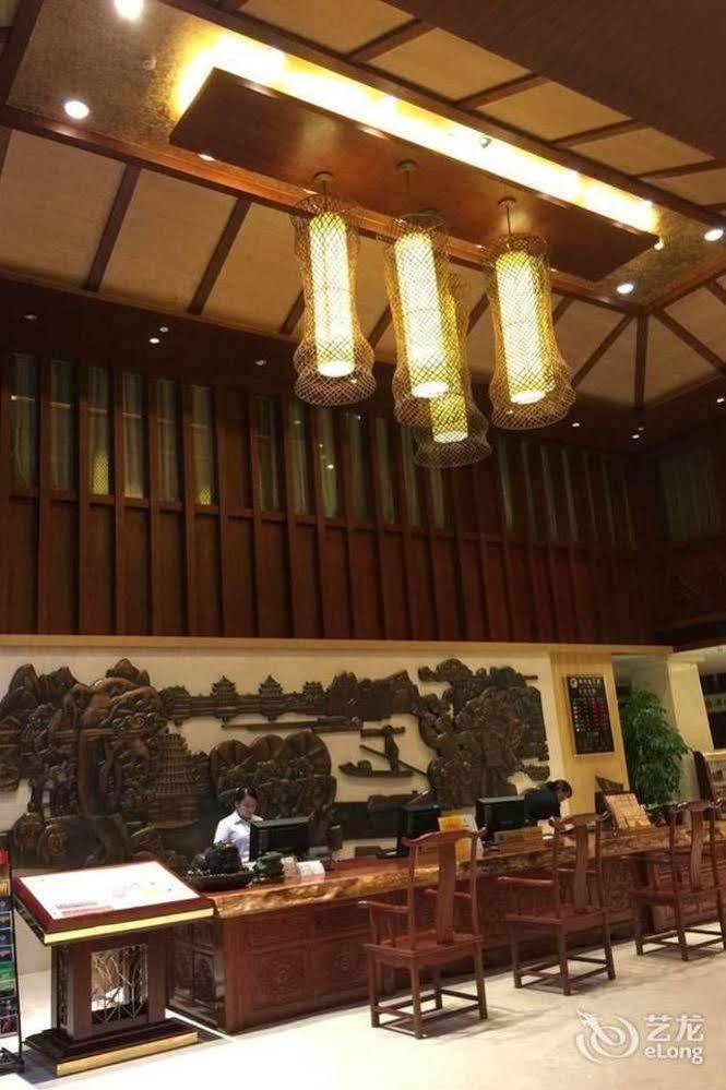 Liuzhou Sanjiangxian Dongxiangguo Hotel Extérieur photo