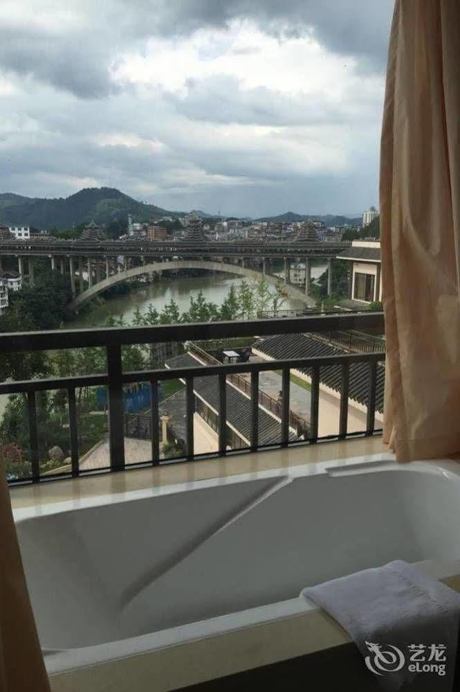 Liuzhou Sanjiangxian Dongxiangguo Hotel Extérieur photo
